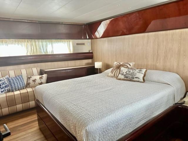 فندق Motoryacht 21 Avec Equipage برشلونة المظهر الخارجي الصورة
