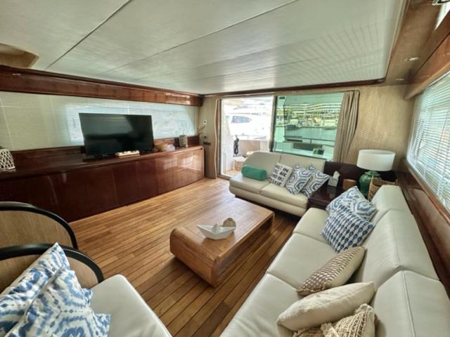 فندق Motoryacht 21 Avec Equipage برشلونة المظهر الخارجي الصورة